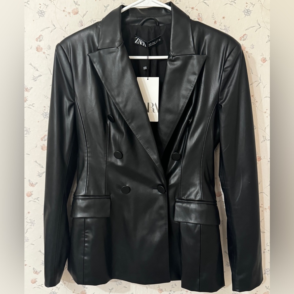 ▪️🖤Zara Faux Leather Blazer🖤▪️